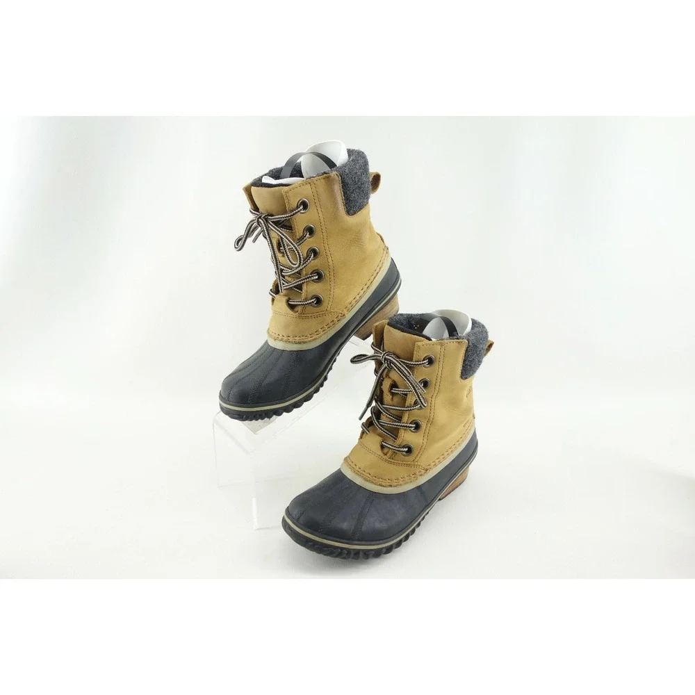 Sorel step out